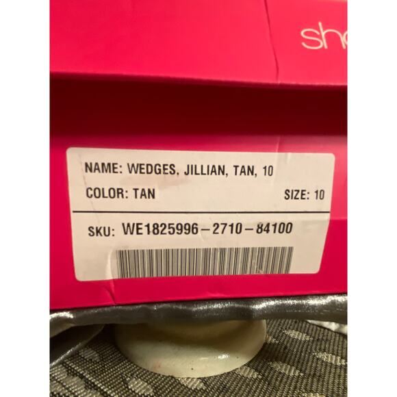 Women's Shoedazzle Wedge Sandals "Jillian" style, Tan faux suede Size 10 NIB - Picture 16 of 16